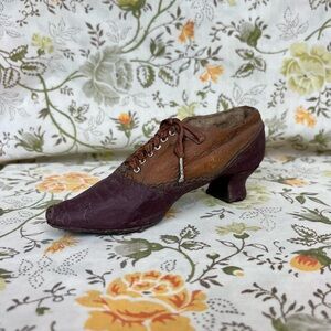 Vintage 1990s Clay Resin Brown Womens Victorian Shoe Sculpture Figurine Weight